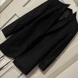 Elegant Women's Black Blazer